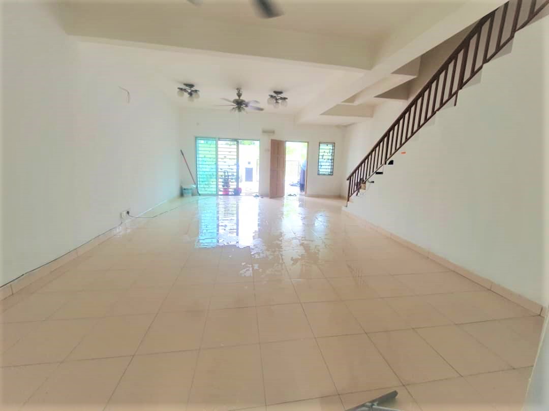 DOUBLE STOREY TAMAN DESA SAUJANA SUNGAI MERAB - photo 5