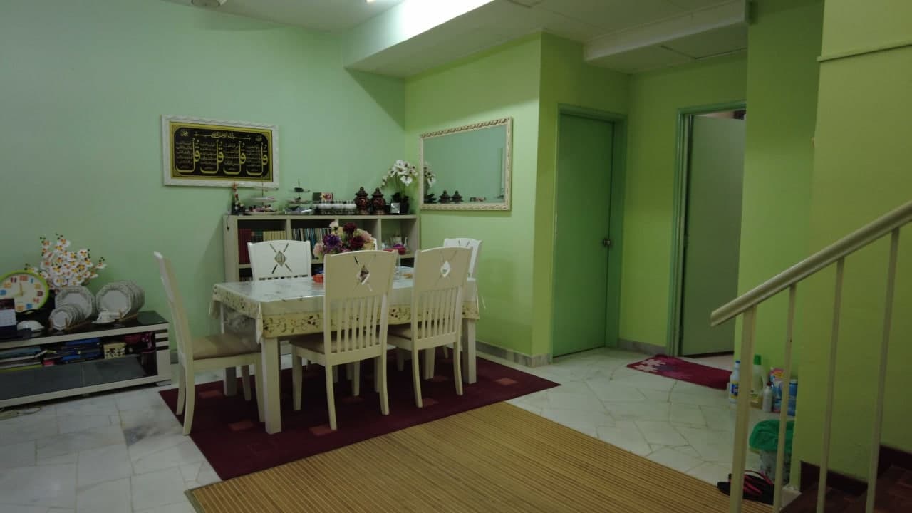 One and Half Storey Jalan Suakasih BTHO - photo 3