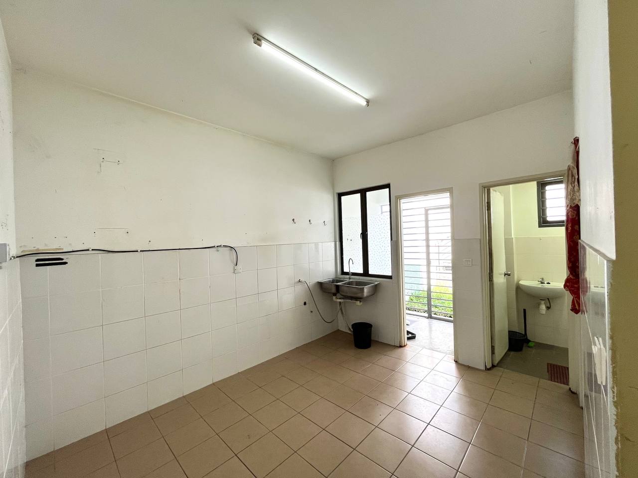 2sty Terrace Taman Abadi Heights, Puchong - photo 8