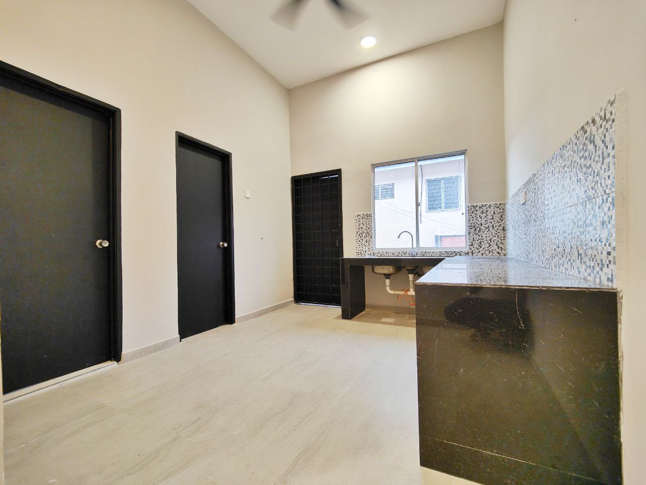 2sty Corner Lot Taman Desa Vista, Sepang - photo 3