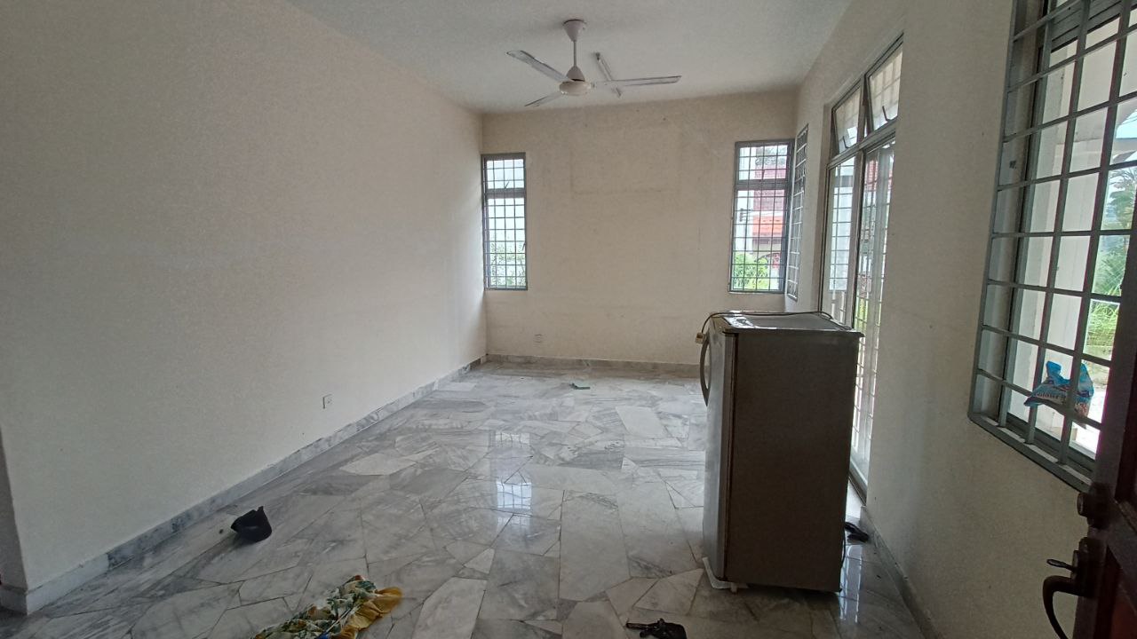 Bungalow, Prima Beruntung, Jalan Anggerik - photo 4