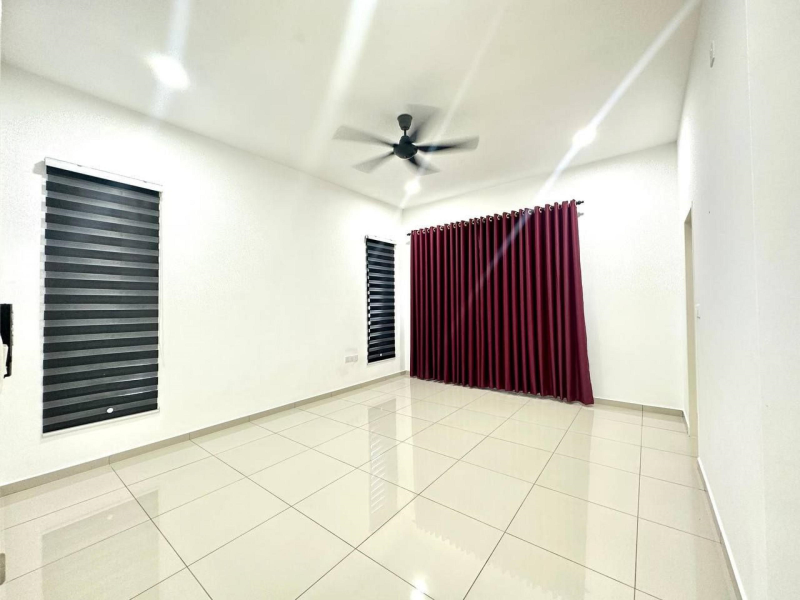 RENOVATED End Lot  2sty Terrace Tiara Sendayan - photo 8