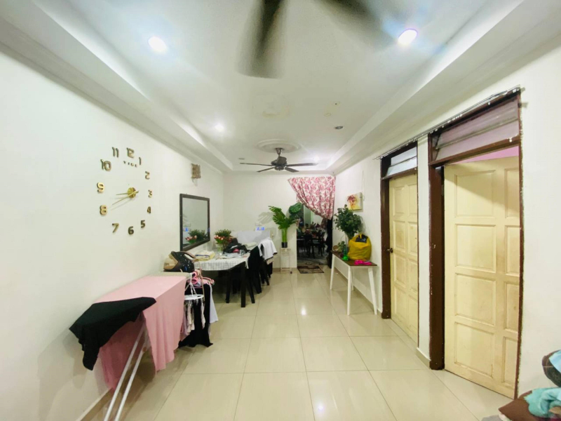 1sty Terrace Jalan Gedabu Taman Kota Sungai Rambai - photo 3