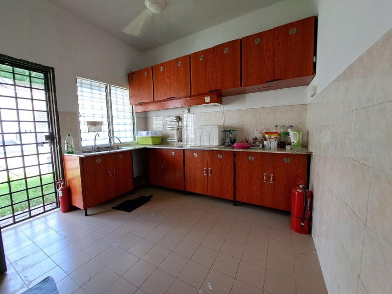 Facing Open Double Storey PUJ 5, Puncak Jalil - photo 3