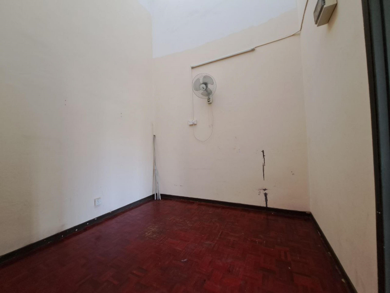 Facing Open Double Storey PUJ 5, Puncak Jalil - photo 5