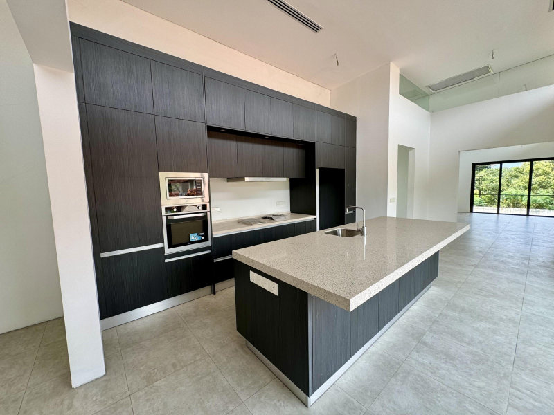 Big Land Area Bungalow Kota Damansara - photo 10