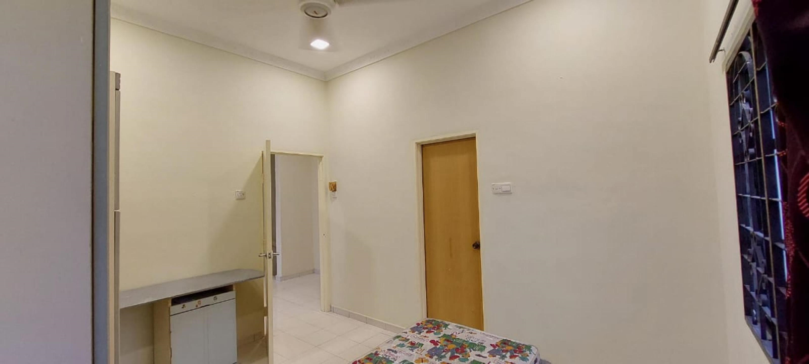 Freehold 2sty Semi D, Taman Puncak Utama, Kajang - photo 4