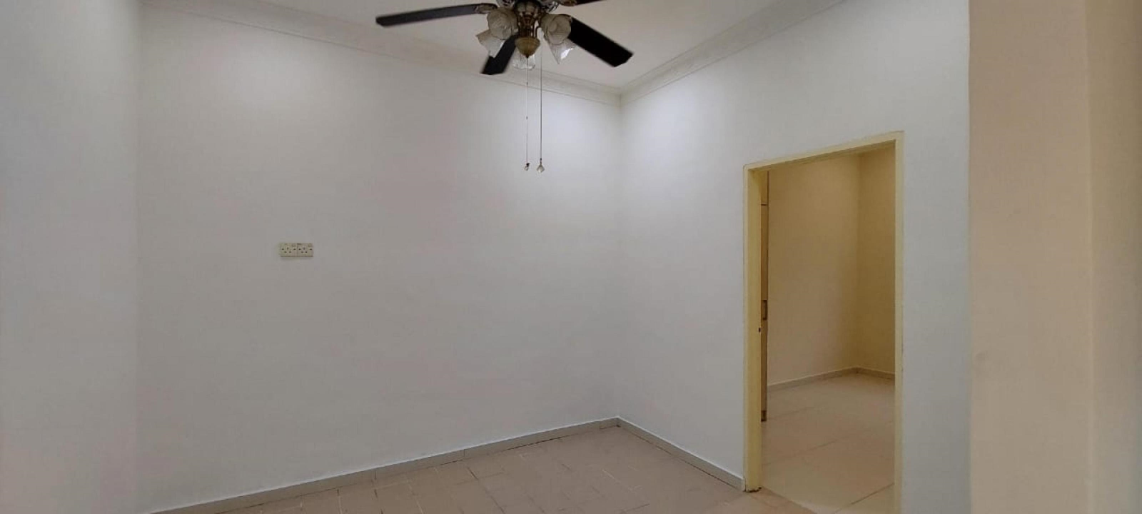 Freehold 2sty Semi D, Taman Puncak Utama, Kajang - photo 9