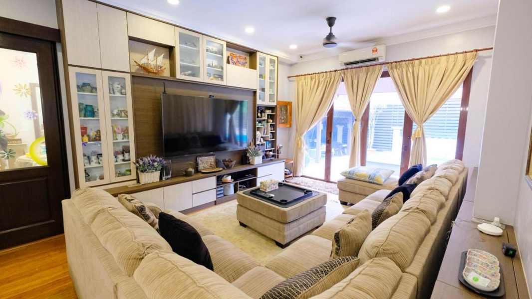 Double Storey Bungalow, Jalan PJU, Laman Ara - photo 11