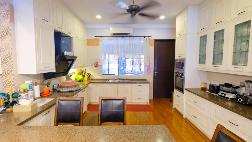 Double Storey Bungalow, Jalan PJU, Laman Ara - photo 13