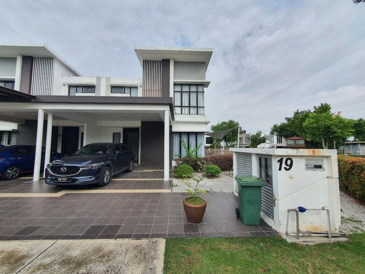 2 Sty Corner Lot Semi D Setia Ecohill, Semenyih - photo 3