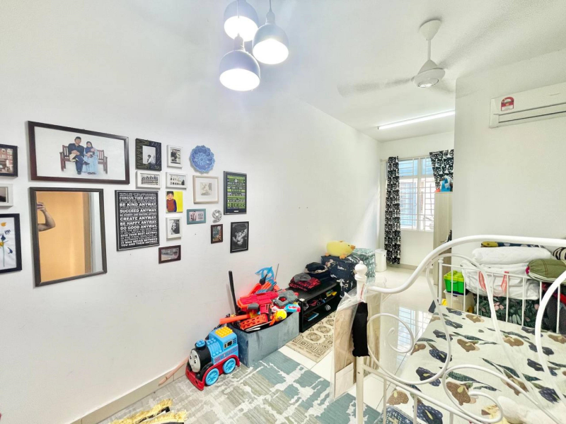 TOWNHOUSE GF UNIT DESA SAUJANA PUTRA SP 2 BS - photo 4