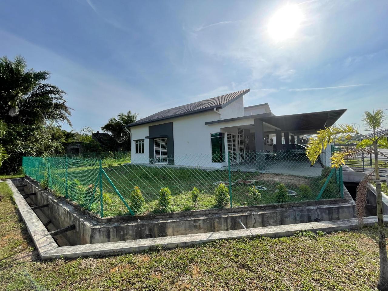 Corner Lot, Taman Bentara, Telok Panglima Garang - photo 2