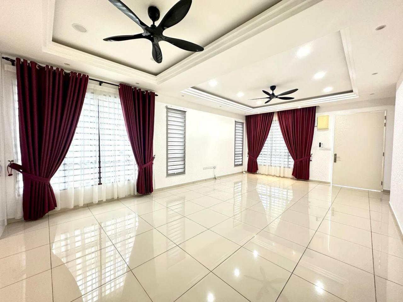 End Lot  Double Storey Terrace  Tiara Sendayan - photo 3