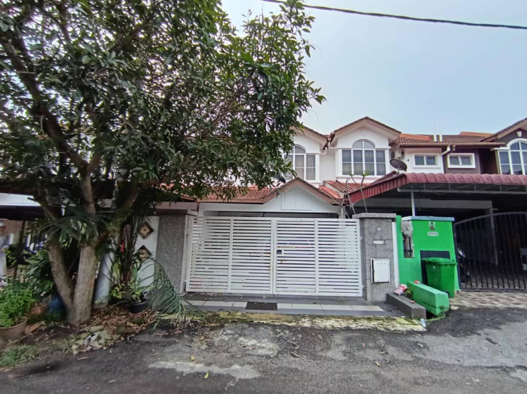 Double Storey Terrace, Taman Pelangi Semenyih - photo 2