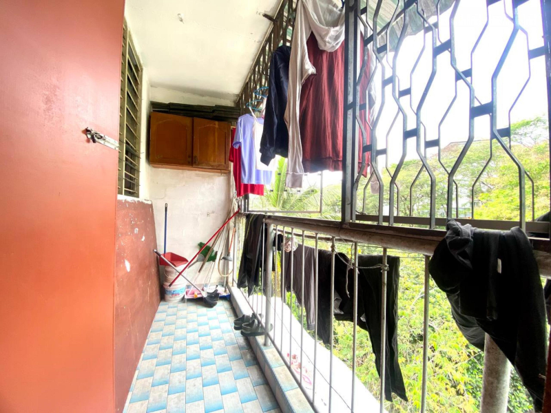 Corner Unit Flat Wangsa Maju Seksyen 10 - photo 8