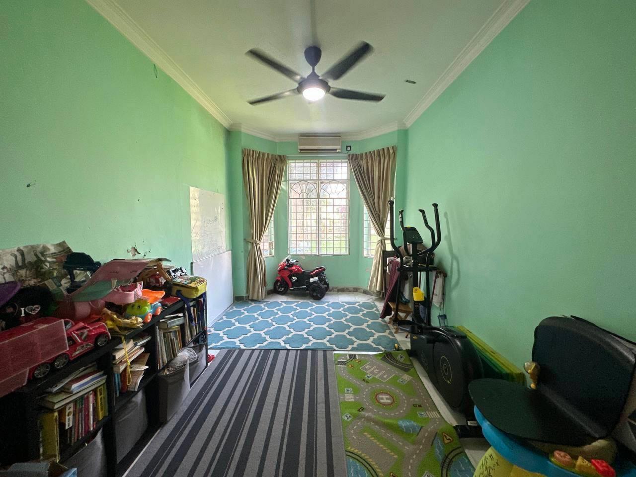 Bungalow Jalan TTS, Taman Tasik Semenyih - photo 10