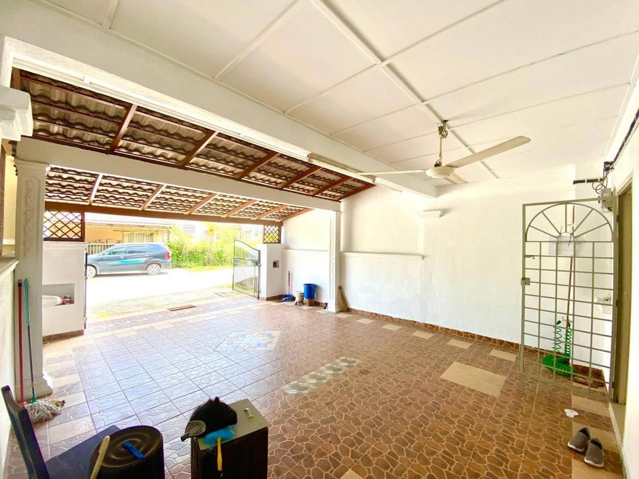 Double Storey Terrace Taman Prima Saujana, Kajang - photo 3