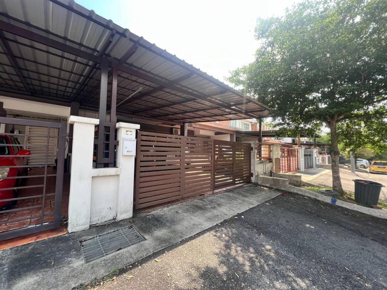 2sty TERRACE HOUSE, TAMAN PELANGI SEMENYIH - photo 2