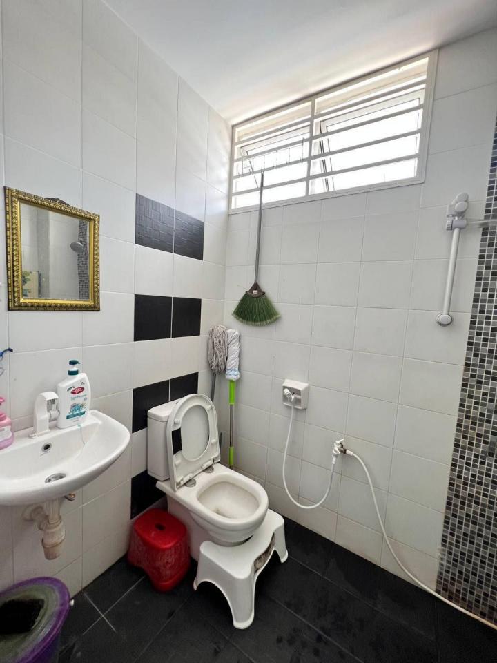 2sty TERRACE HOUSE, TAMAN PELANGI SEMENYIH - photo 13