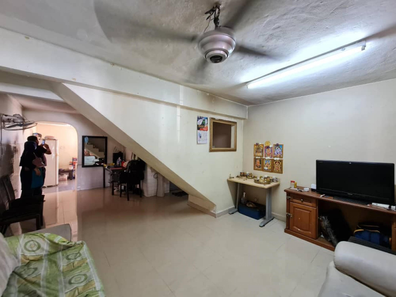 2 Storey Terrace Bandar Baru SRI PETALING KL - photo 3