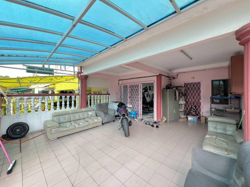 2sty Terrace Taman Desa Serdang, Seri Kembangan - photo 2
