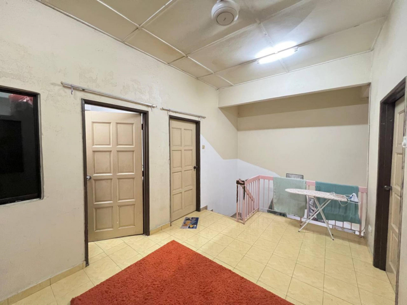 2sty Terrace Taman Desa Serdang, Seri Kembangan - photo 11