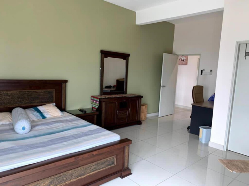 Condo Tasik Vista Residen Bandar Tun Hussein Onn C - photo 4