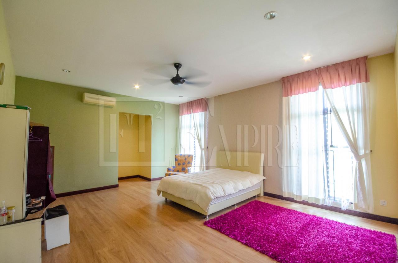 BUNGALOW CUL-DE-SAC COUNTRY HEIGHTS - photo 10