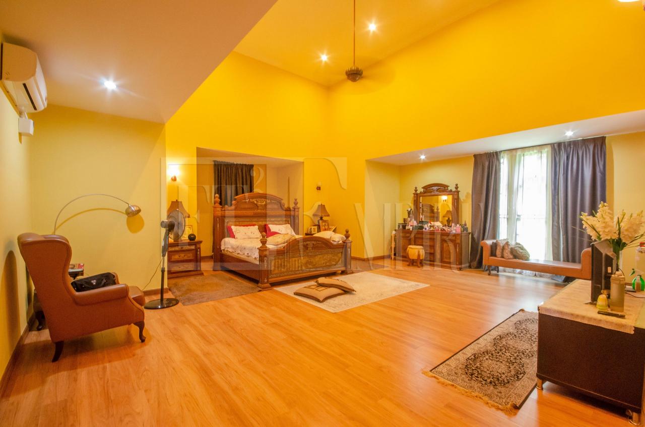 BUNGALOW CUL-DE-SAC COUNTRY HEIGHTS - photo 11