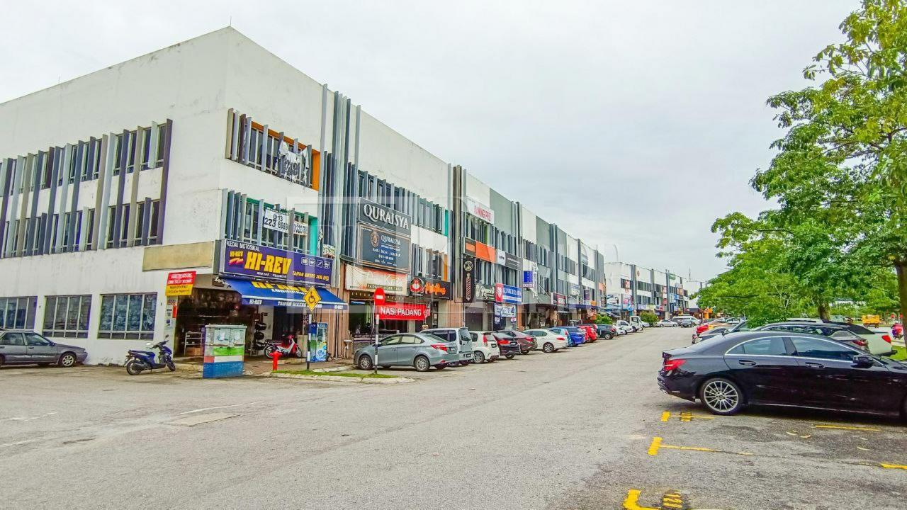 SETIA TAIPAN 1 FACING MAIN ROAD HOT LOCATION - photo 2