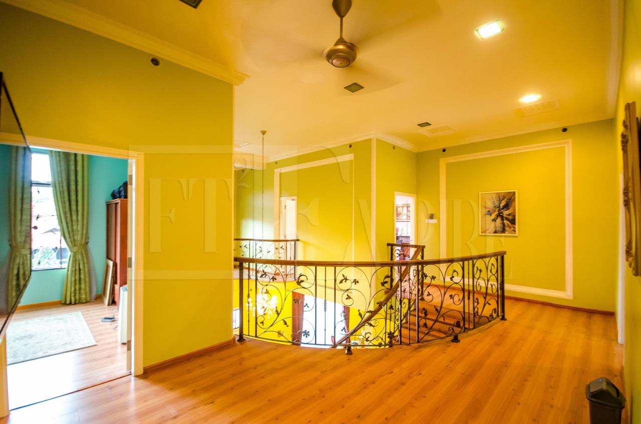 Bungalow Georgian Design Seksyen 7 With Swimming P - photo 7
