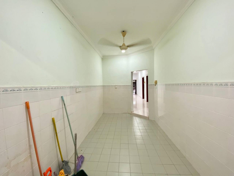 1sty  FASA 2 LORONG GUGUSAN ALAM PUNCAK ALA - photo 11
