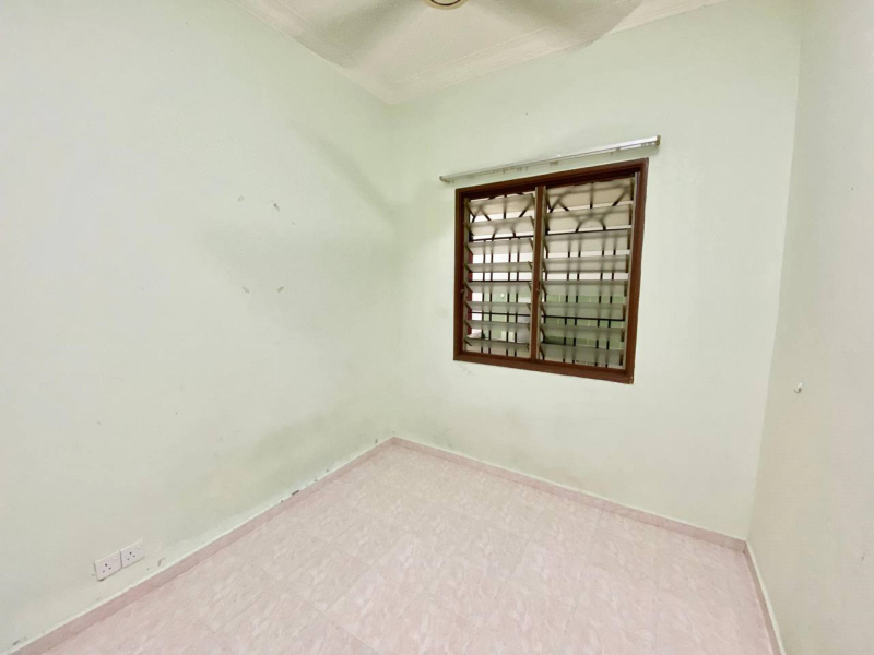 1sty  FASA 2 LORONG GUGUSAN ALAM PUNCAK ALA - photo 13