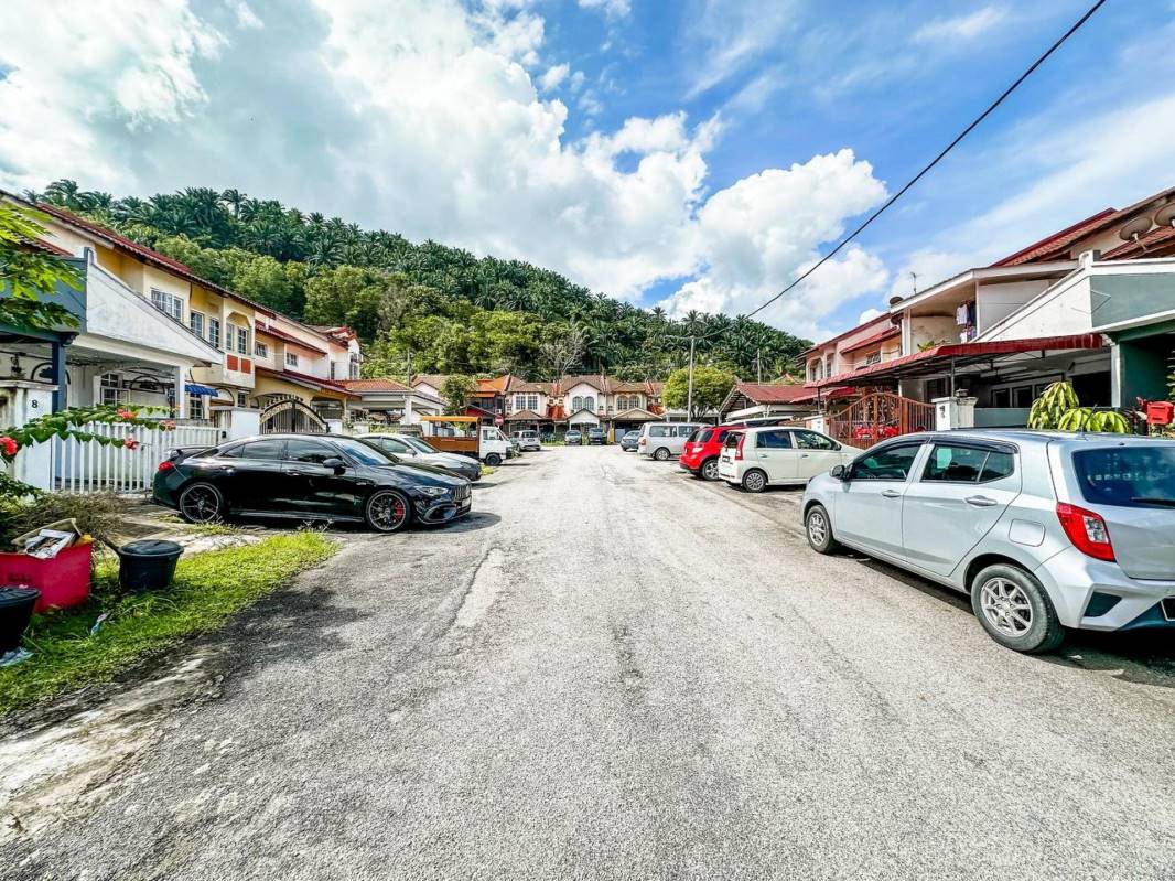 2sty Terrace, Lorong Gugusan Alam Puncak Alam - photo 3