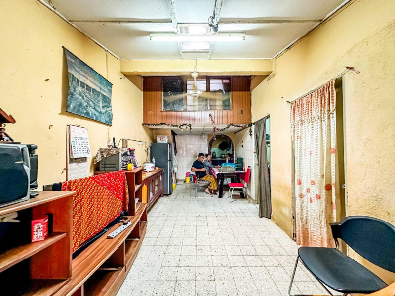 1sty Terrace, Jalan Mewah, Bandar Tun Razak - photo 7