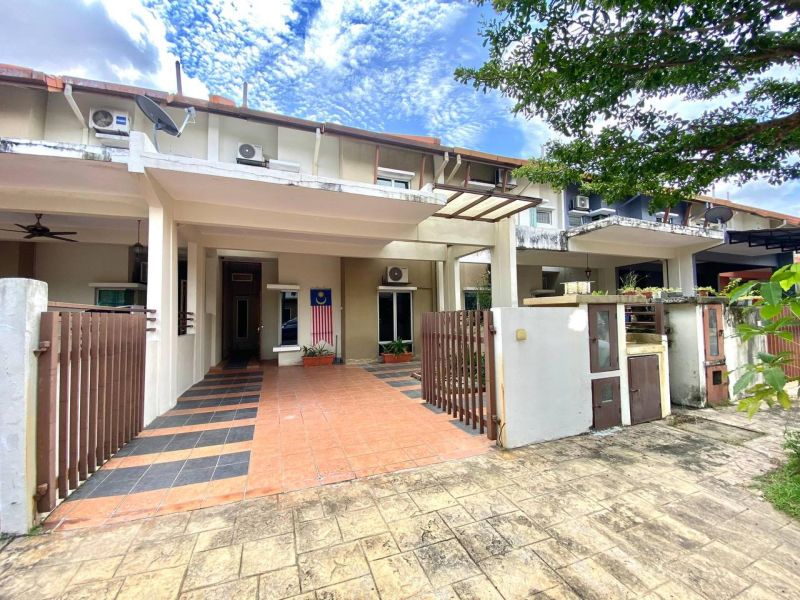 Double Storey Terrace SARI ILMIA, ALAM SARI, BANGI - photo 2