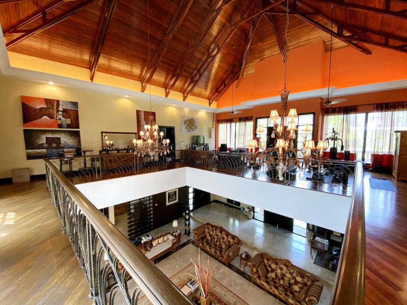 2 Storey Resort Style Bungalow Country Heights - photo 2