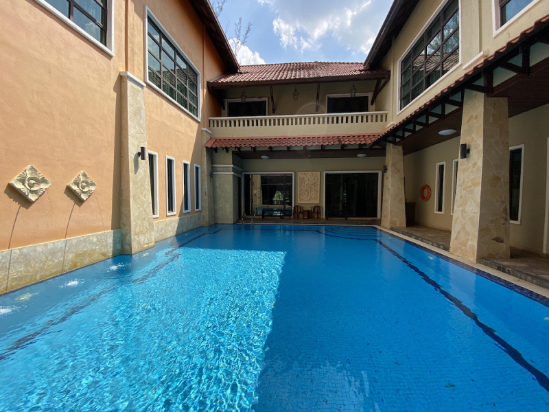 2 Storey Resort Style Bungalow Country Heights - photo 12