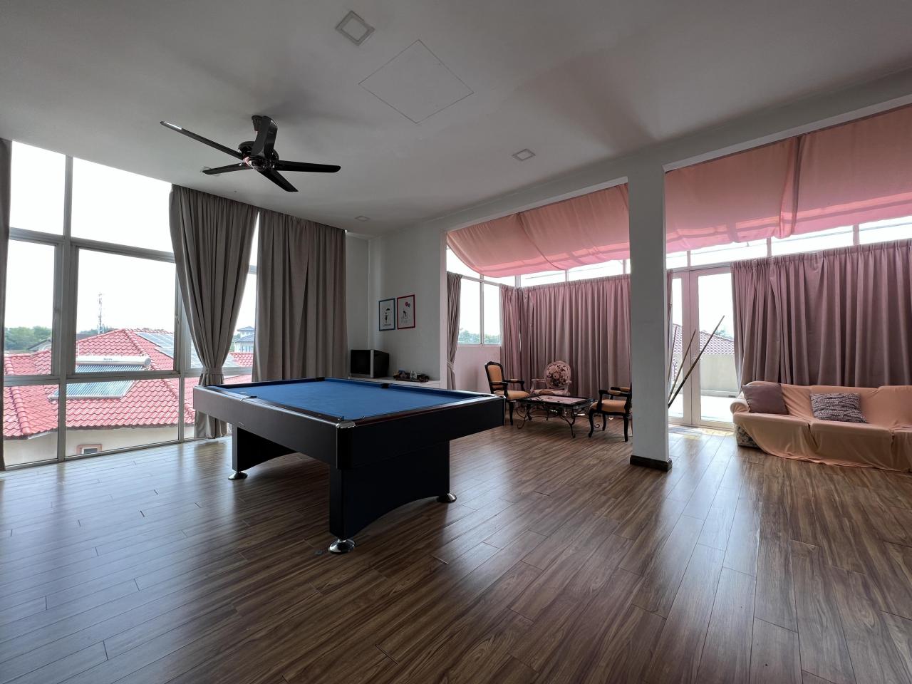 Bungalow with Pool, Country Heights, Kajang - photo 11