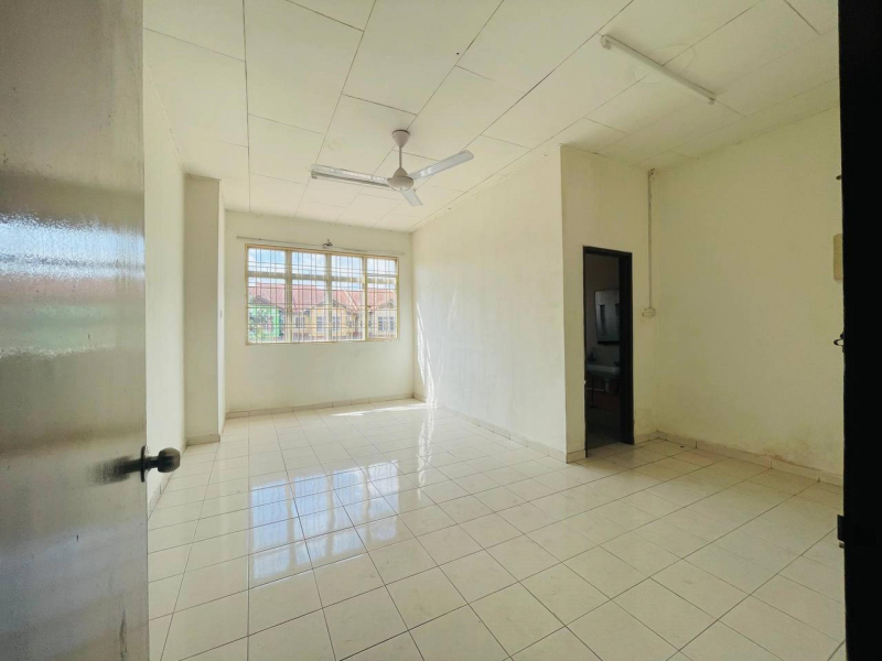 2 Sty TERRACE INTERMEDIATE, SEKSYEN 23, SHAH ALAM - photo 7
