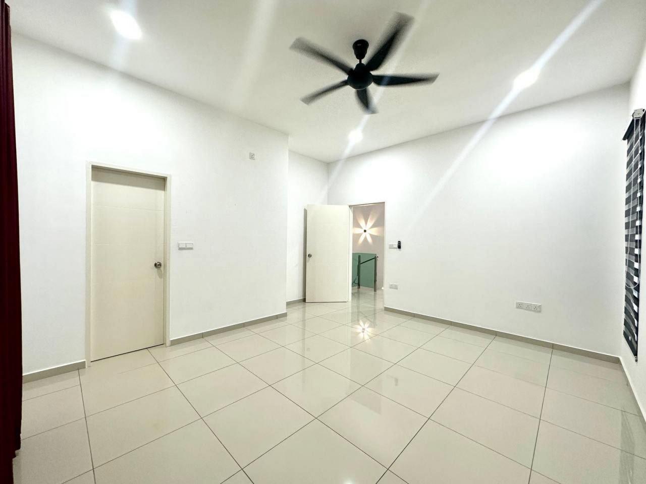 EndLot Double Storey Terrace  Tiara Sendayan - photo 8
