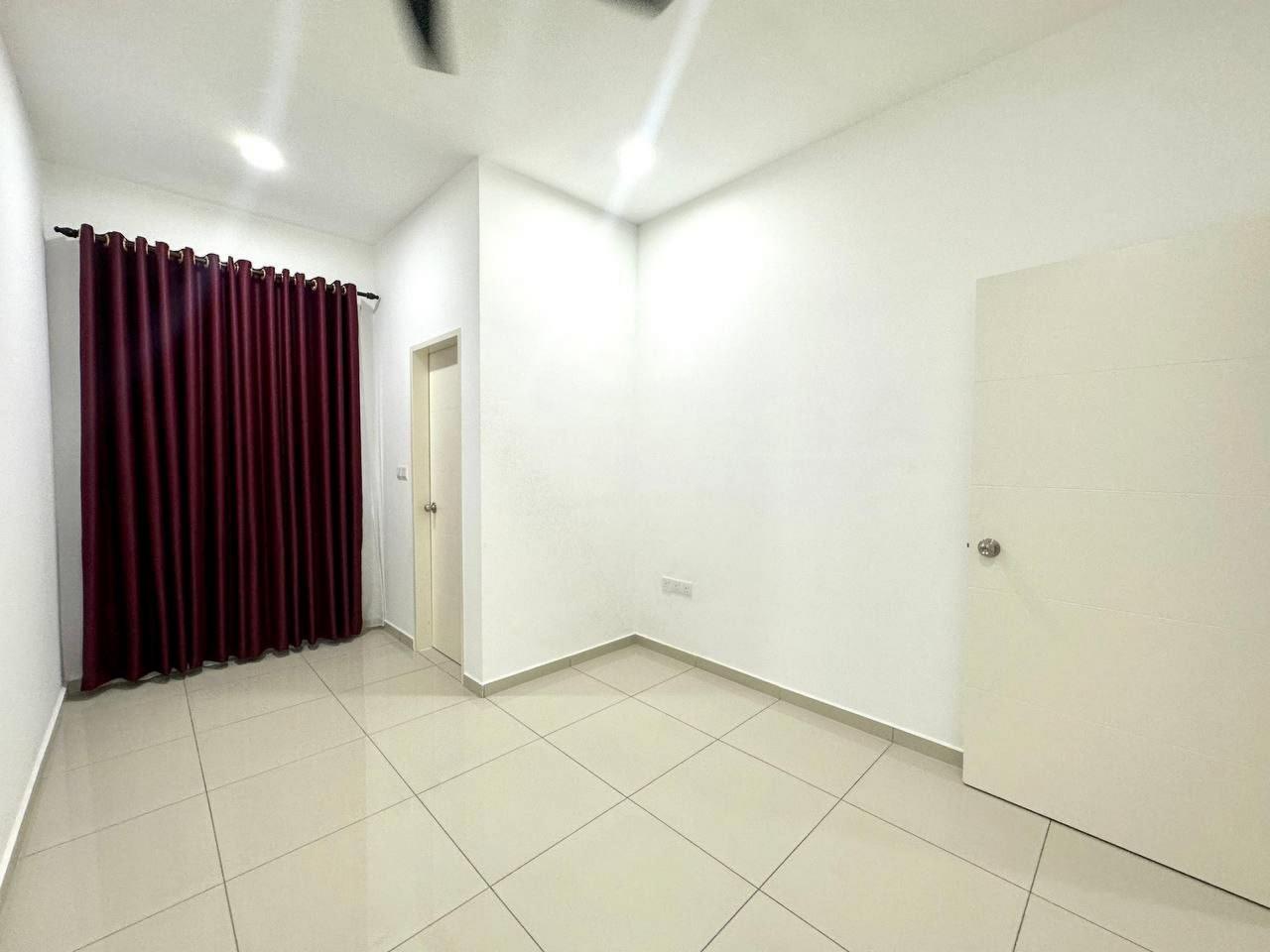 EndLot Double Storey Terrace  Tiara Sendayan - photo 11
