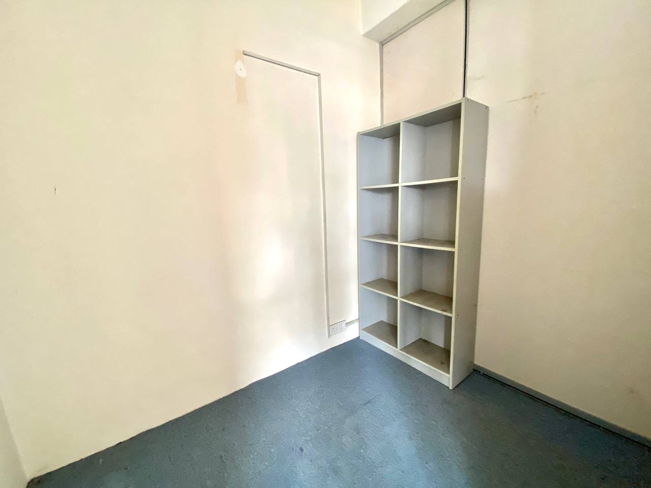 End Lot - 4 Storey Shoplot Melawati Square - photo 10