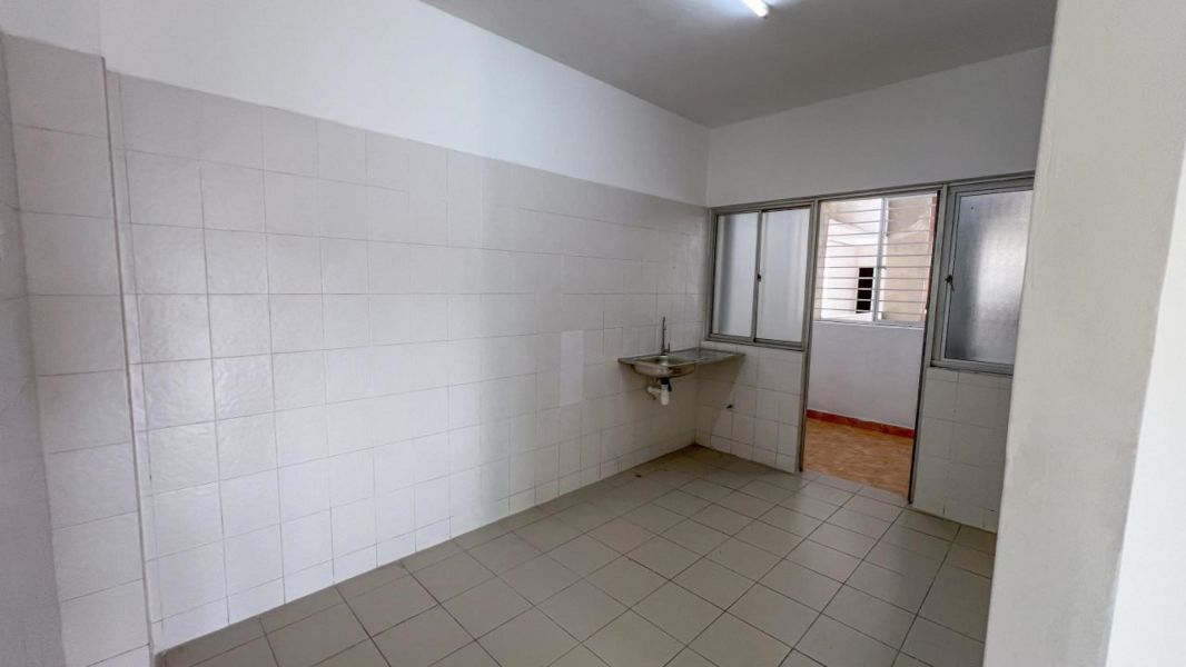 VILLA MAKMUR CONDOMINIUM - DUTAMAS RAYA KL - photo 3