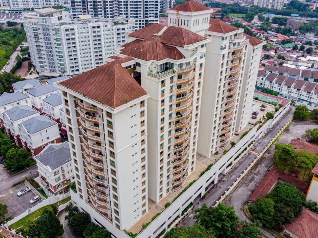 VILLA MAKMUR CONDOMINIUM - DUTAMAS RAYA KL - photo 9