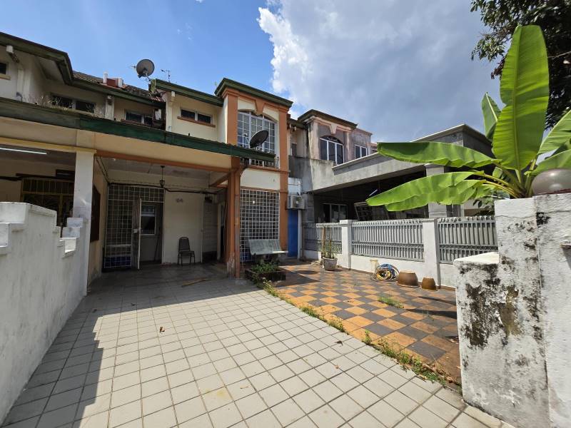 Termurah 2 Storey Terrace Bandar Tun Hussein Onn - photo 3