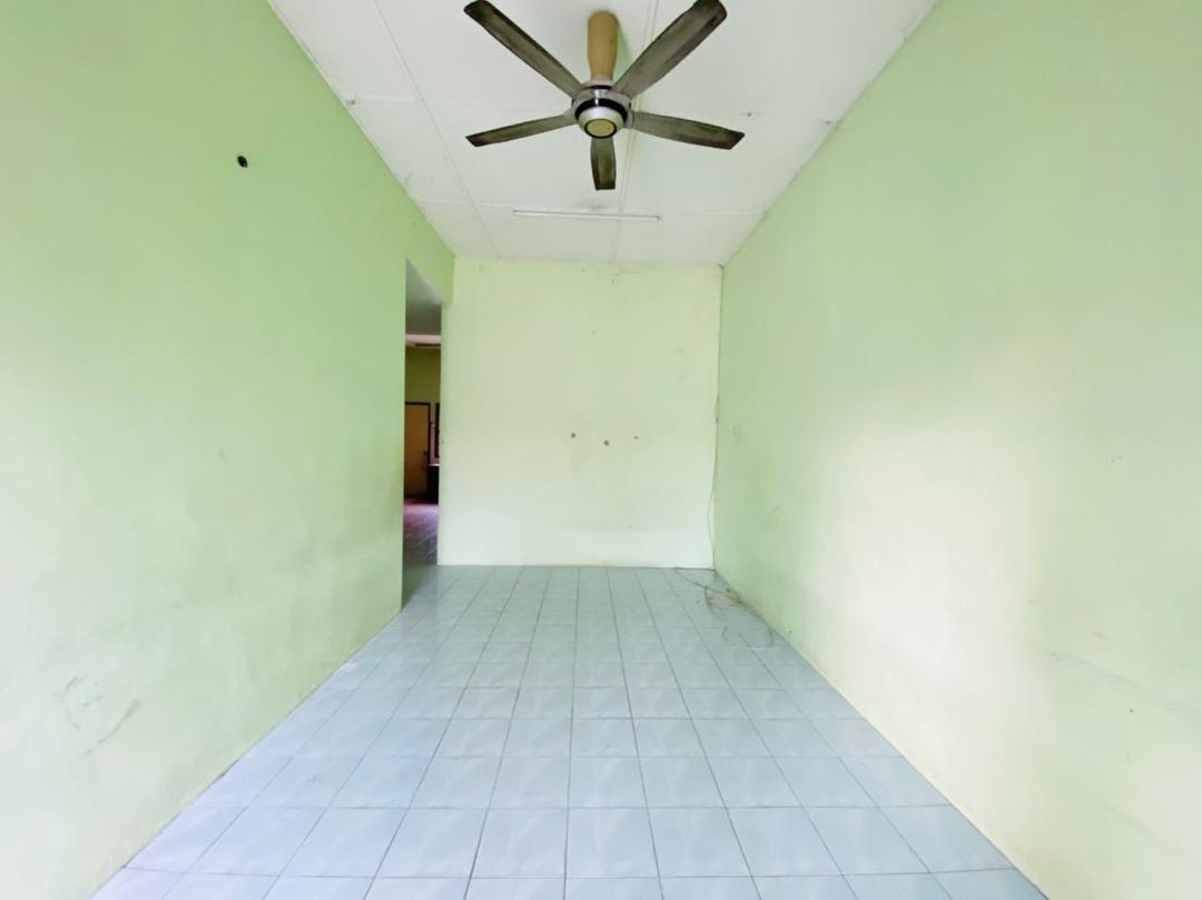 SINGLE STOREY TERRACE HOUSE, TAMAN MERU JAYA 4 - photo 5