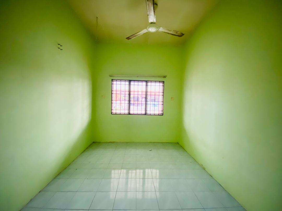 SINGLE STOREY TERRACE HOUSE, TAMAN MERU JAYA 4 - photo 7