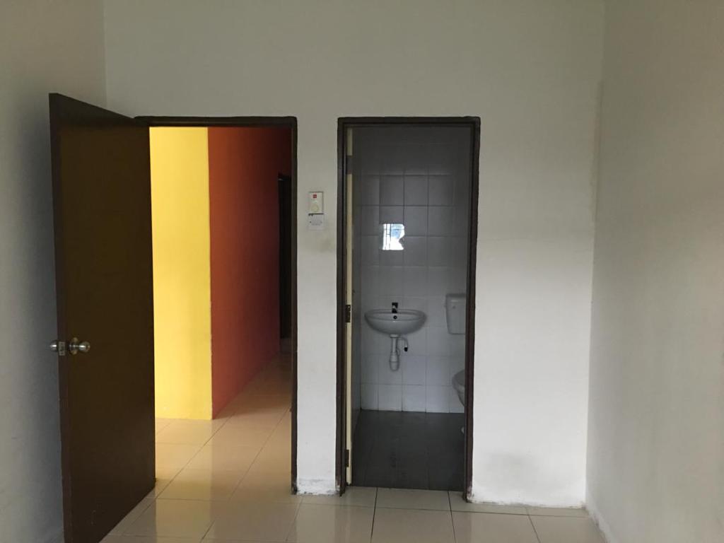 Taman lombong perak  Seksyen 29 Shah Alam - photo 5